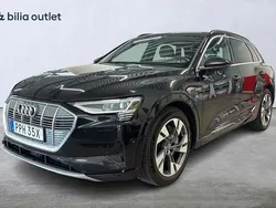 Svart Begagnad 2019 Audi e-tron SUV | 274 000 kr (Marknadspris)