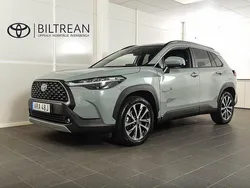 Grön Begagnad 2023 Toyota Corolla Cross Style SUV | 364 900 kr (Marknadspris)