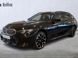 Svart Begagnad 2025 BMW 330e Shadowline Kombi | 524 900 kr