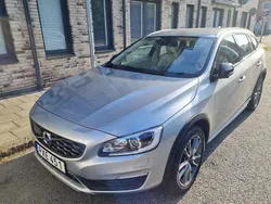 Silver Begagnad 2017 Volvo V60 CC Kombi | 193 000 kr (Superpris)