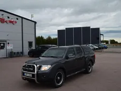 Mörkgrå (grå) Begagnad 2012 Nissan Navara Pickup | 99 000 kr (Marknadspris)