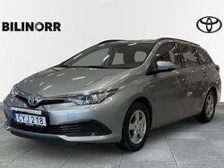 Ljusgrå (grå) Begagnad 2016 Toyota Auris Touring Sports Life Kombi | 134 900 kr (Marknadspris)