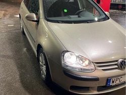 Brun Begagnad 2005 VW Golf IV Comfortline Halvkombi | 35 000 kr (Marknadspris)