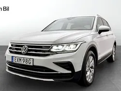 Vit (pure white) Begagnad 2023 VW Tiguan Elegance SUV | 324 900 kr (Superpris)