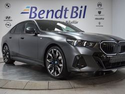 Grå Begagnad 2023 BMW i5 Comfort Edition Sedan | 799 500 kr