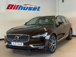 Mörkbrun (brun) Begagnad 2018 Volvo V90 Inscription Kombi | 195 000 kr (Marknadspris)