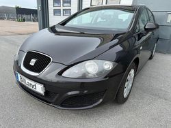 Svart Begagnad 2011 Seat Leon Reference Halvkombi | 39 900 kr (Marknadspris)