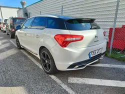 Vit Begagnad 2014 Citroën DS5 Halvkombi | 95 000 kr