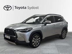 Silver Begagnad 2022 Toyota Corolla Cross Style SUV | 374 000 kr (Marknadspris)