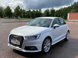 Vit Begagnad 2017 Audi A1 Sportback S-Line Halvkombi | 119 499 kr (Marknadspris)