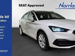 Vit (candy white) Begagnad 2022 Seat Leon Kombi | 209 000 kr (Marknadspris)