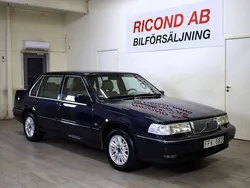Mörkblå Begagnad 1998 Volvo S90 Sedan | 79 900 kr