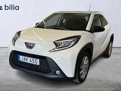 Vit Begagnad 2023 Toyota Aygo Comfort Halvkombi | 179 900 kr (Bra pris)