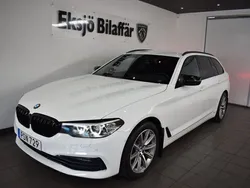 Vit Begagnad 2018 BMW 520 Sport Line Kombi | 219 502 kr (Marknadspris)