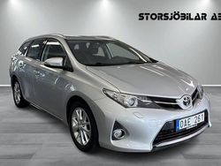 Silver Begagnad 2013 Toyota Auris Touring Sports Active Kombi | 99 000 kr (Marknadspris)