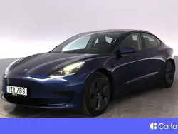 Blå Begagnad 2021 Tesla Model 3 Standard Range Plus Sedan | 269 900 kr (Marknadspris)