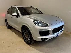 Silver Begagnad 2017 Porsche Cayenne Platinum Edition SUV | 299 800 kr