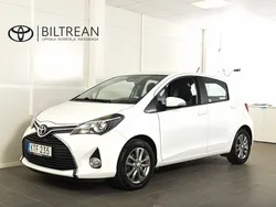 Vit Begagnad 2016 Toyota Yaris Active Halvkombi | 119 800 kr (Marknadspris)