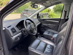 Brun Begagnad 2014 VW Sharan Minibuss | 169 000 kr (Marknadspris)