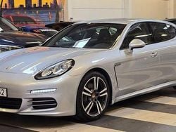 Silver Begagnad 2016 Porsche Panamera 4 Sport Sedan | 409 000 kr (Marknadspris)