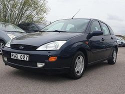 Begagnad 2001 Ford Focus Halvkombi | 10 000 kr (Marknadspris)