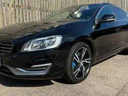 Svart Begagnad 2014 Volvo V60 Kombi | 154 900 kr (Marknadspris)
