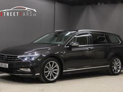Mörkgrå (grå) Begagnad 2021 VW Passat R-line Kombi | 259 900 kr (Marknadspris)