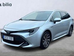 Silver Begagnad 2021 Toyota Corolla Style Kombi | 259 900 kr (Marknadspris)