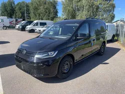 Svart (deep black pärleffekt) Ny 2025 VW Caddy Maxi Minibuss | 501 000 kr (Dyr)