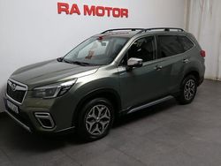 Grön Begagnad 2021 Subaru Forester Active SUV | 299 800 kr (Marknadspris)