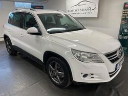 Vit Begagnad 2010 VW Tiguan Sportline SUV | 49 900 kr (Marknadspris)