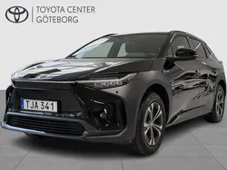 Svart Begagnad 2023 Toyota bZ4X Style SUV | 419 900 kr (Marknadspris)