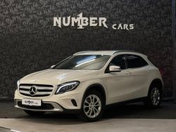 Vit Begagnad 2015 Mercedes GLA220 SUV | 179 900 kr (Marknadspris)