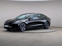 Svart Begagnad 2022 Tesla Model 3 Standard Range Sedan | 259 000 kr (Bra pris)