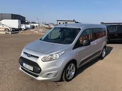 Grå Begagnad 2015 Ford Tourneo Minibuss | 138 000 kr (Marknadspris)