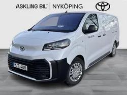 Vit Ny 2024 Toyota Proace Comfort Van | 623 750 kr