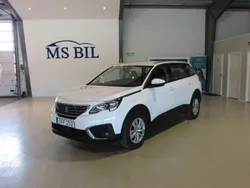 Vit Begagnad 2018 Peugeot 5008 Minibuss | 149 900 kr (Bra pris)