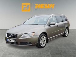 Grå Begagnad 2011 Volvo V70 Summum Kombi | 84 800 kr (Marknadspris)
