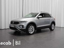 Silver (pyrit silver metallic) Ny 2025 VW T-Roc Life SUV | 329 500 kr (Marknadspris)