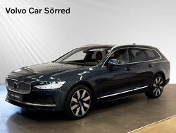 Mörkblå (blå) Begagnad 2024 Volvo V90 Plus Kombi | 539 000 kr (Dyr)