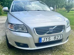 Grå Begagnad 2010 Volvo V50 Kombi | 35 000 kr (Superpris)
