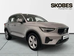Silver Begagnad 2024 Volvo XC40 Core SUV | 348 900 kr (Marknadspris)