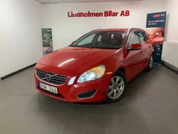 Röd Begagnad 2012 Volvo V60 Momentum Kombi | 55 900 kr (Bra pris)