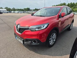 Röd metallic Begagnad 2018 Renault Kadjar SUV | 129 000 kr (Marknadspris)