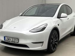 Vit Begagnad 2023 Tesla Model Y Performance SUV | 399 000 kr (Bra pris)