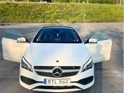 Vit Begagnad 2018 Mercedes CLA200 Shooting Brake AMG Kombi | 169 000 kr (Marknadspris)