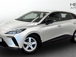 Grå (silver) Begagnad 2023 MG MG4 EV Halvkombi | 269 900 kr (Marknadspris)