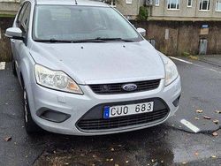Grå Begagnad 2008 Ford Focus Trend Kombi | 16 000 kr (Marknadspris)