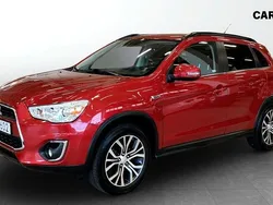 Mörkröd (red) Begagnad 2015 Mitsubishi ASX SUV | 150 000 kr (Marknadspris)