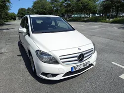 Vit Begagnad 2013 Mercedes B180 Minibuss | 65 900 kr (Bra pris)